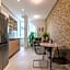ELECTRIC Rooms & Suites