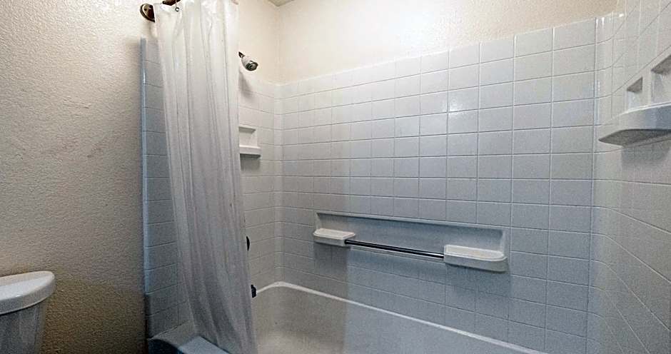 Budget Inn and Suites Stockton Yosemite