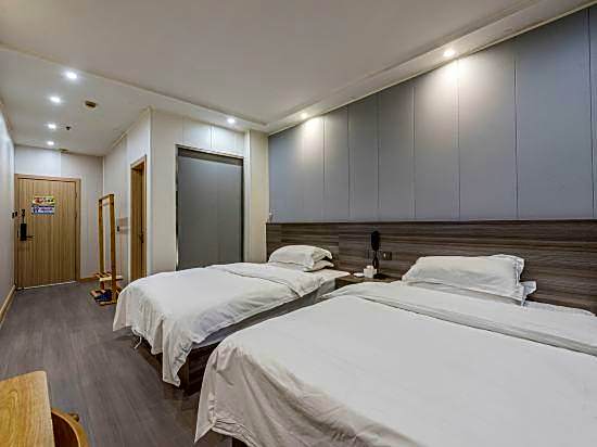 Baoyi Business Hotel