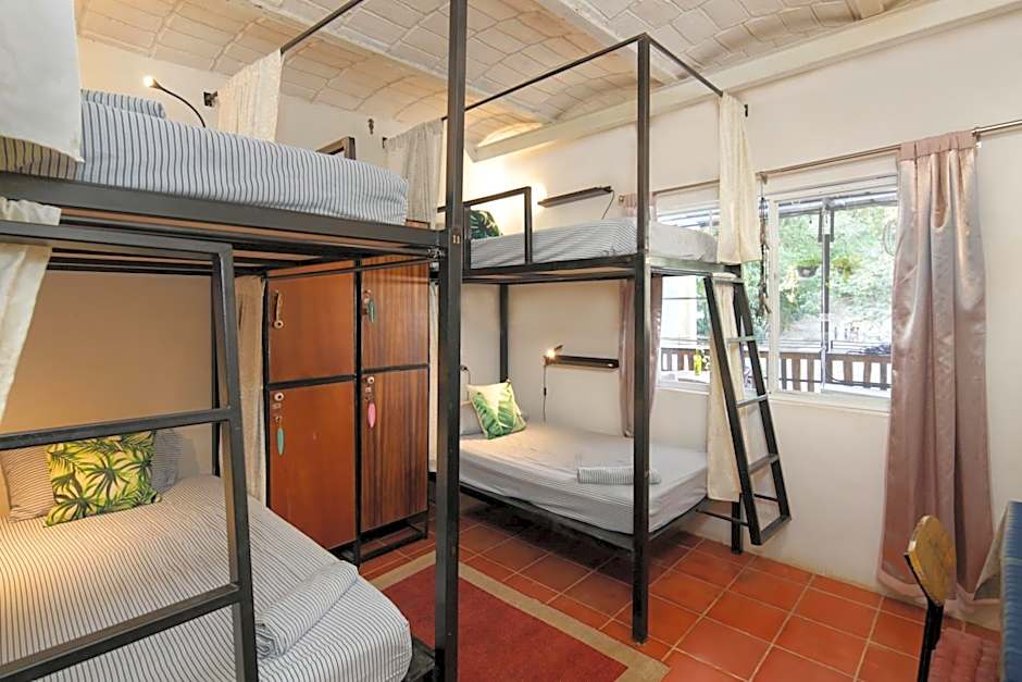 My Sisters House - Female only