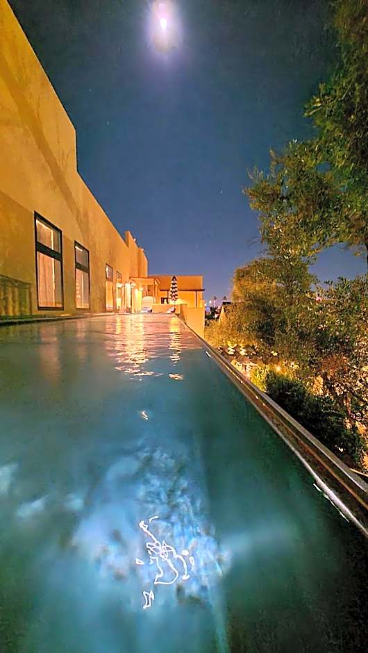 Bespoke Inn Scottsdale