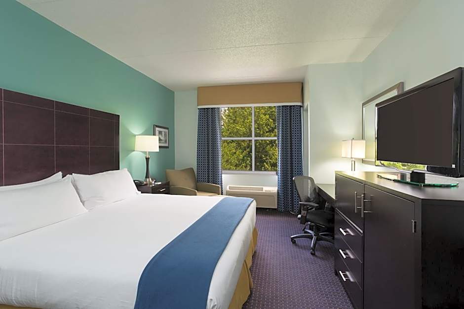 Holiday Inn Express & Suites Plant City By IHG