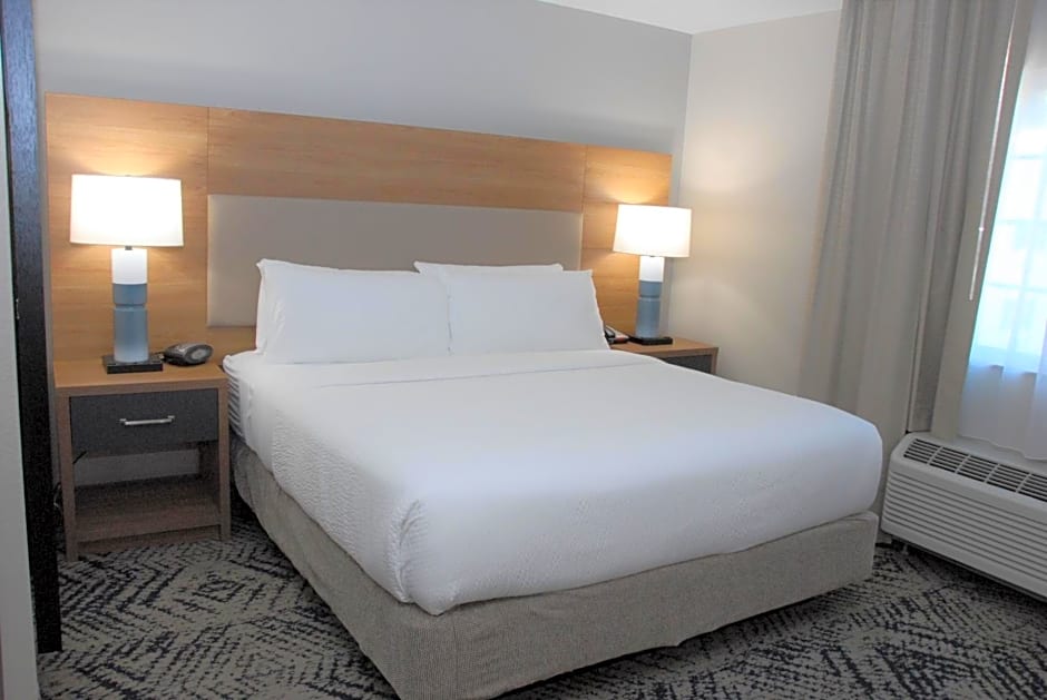 Candlewood Suites Tallahassee, an IHG Hotel
