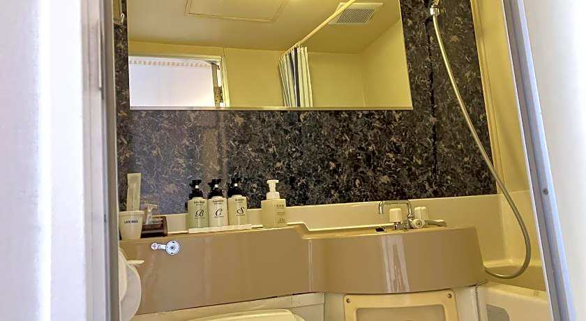 Hotel Livemax Shin Osaka