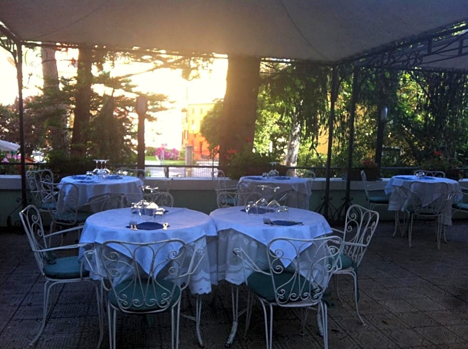 Hotel Pensione Moderna