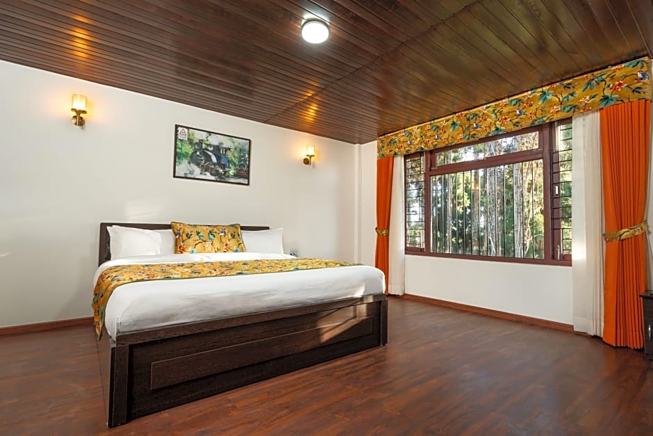 Summit Sherpa Mountain Hotel