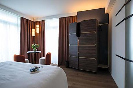 Large Double Room
