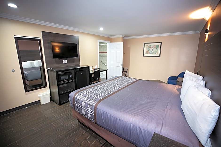 Rodeway Inn Bellflower