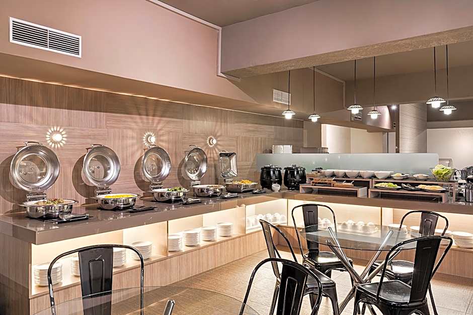 The Riverside Hotel Hengchun