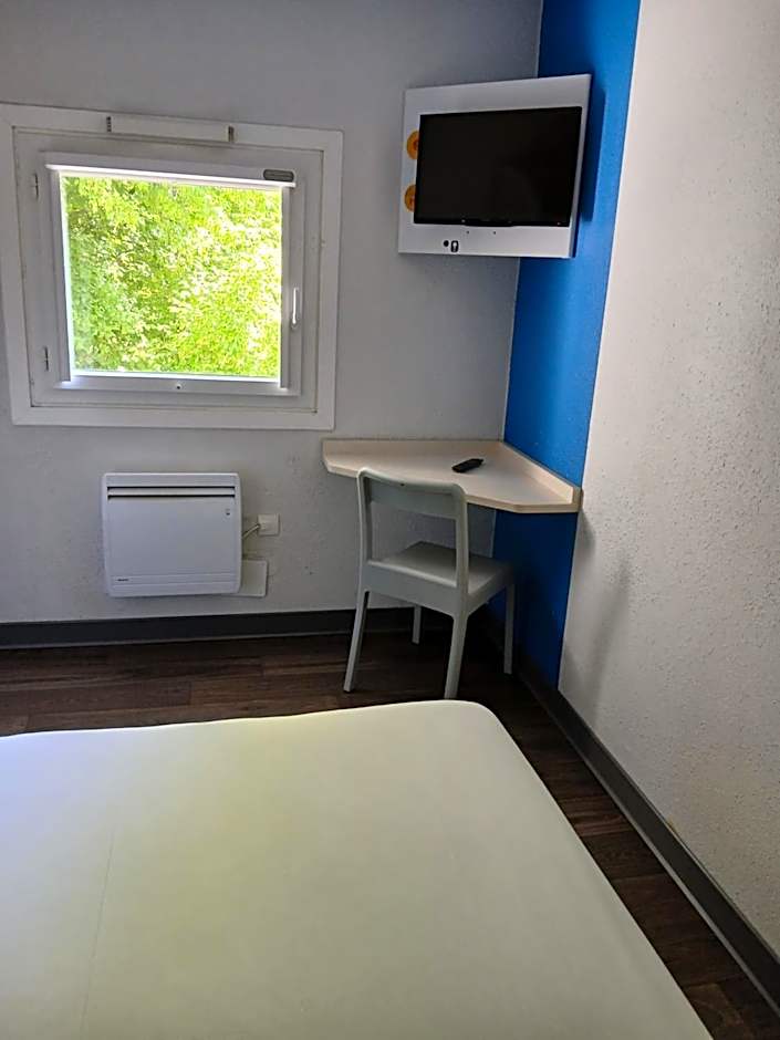 Unisotel Valenciennes EX-hôtel F1