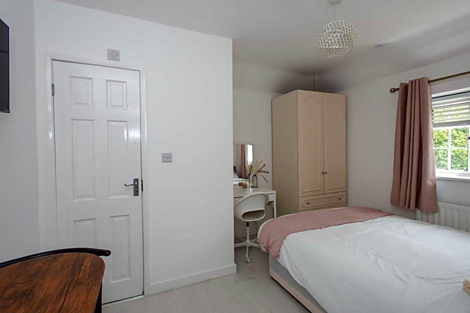 Sanderson Studio Apartments in Bromley, Greater London