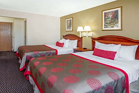 2 Queen Beds Non-Smoking