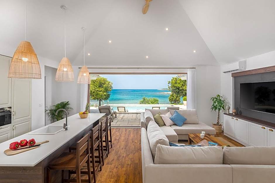 Luxury Glamping Beach Villas Porto Bus