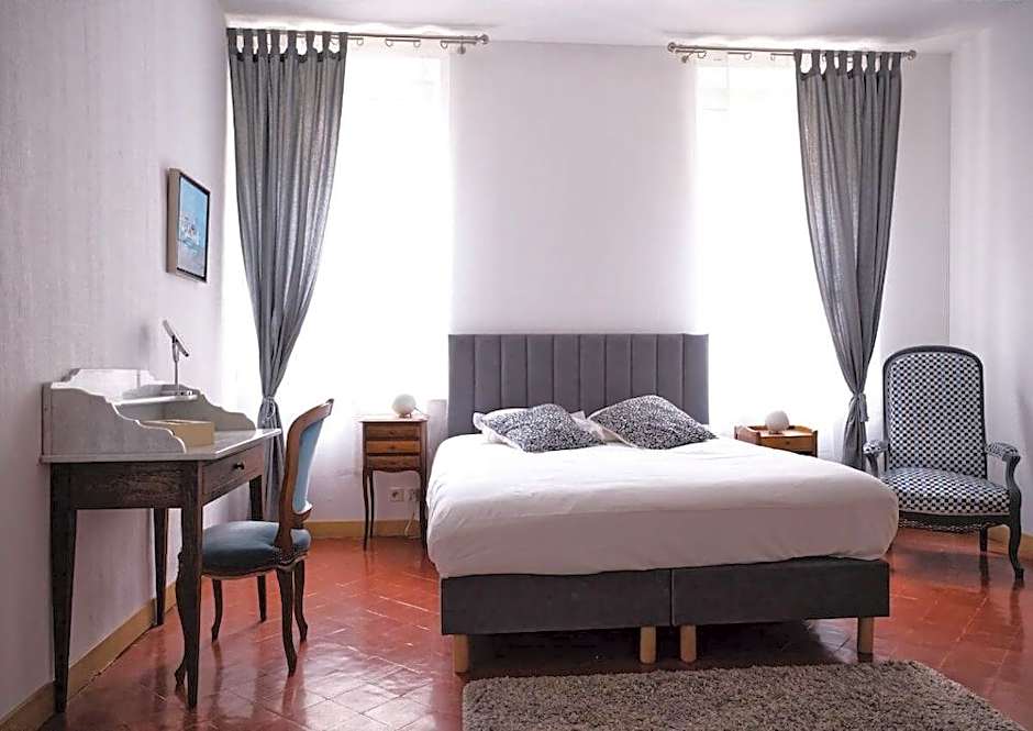 Entre Midi - Maison d'Hotes - B&B