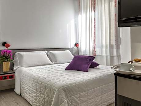 Economy Double or Twin Room