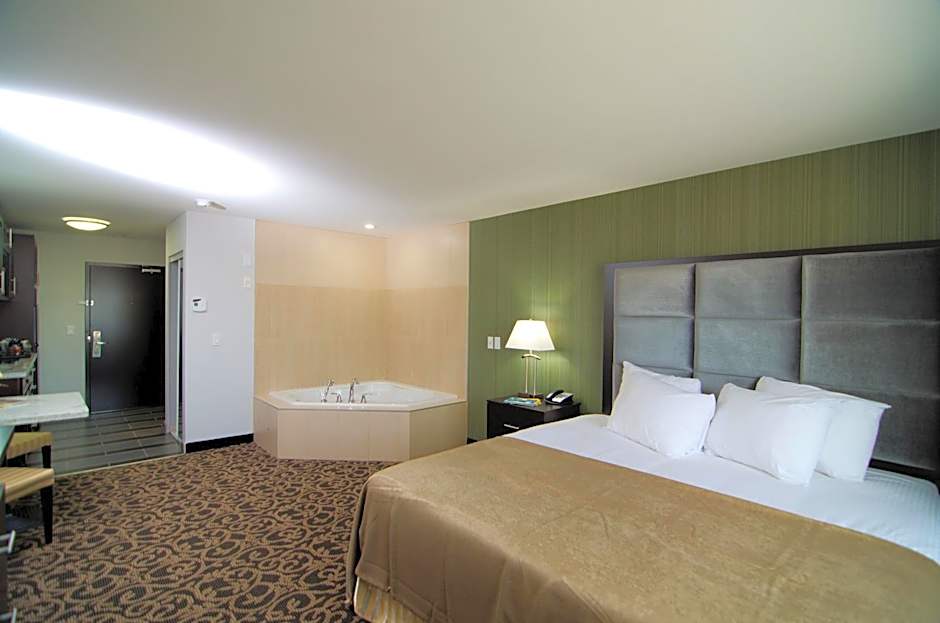 Paradise Inn and Suites Redwater