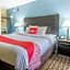 OYO Hotel Knoxville TN Cedar Bluff I-40