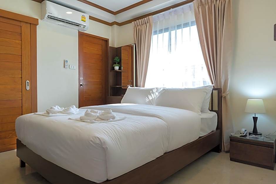 Suthep Home & Hostel