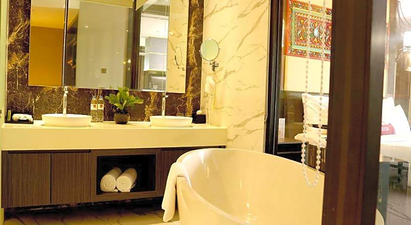 Emersia Hotel & Resort Batusangkar