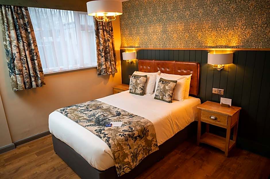 Riverside Hotel by Chef & Brewer Collection