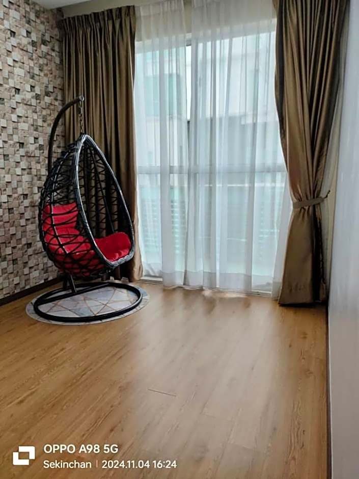 Sekinchan HighView Penthouse 15pax 5R5B 顶层公寓 看海 看稻田景