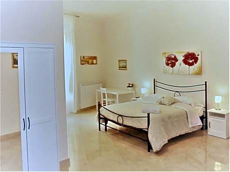 Quadruple Room with Private Bathroom