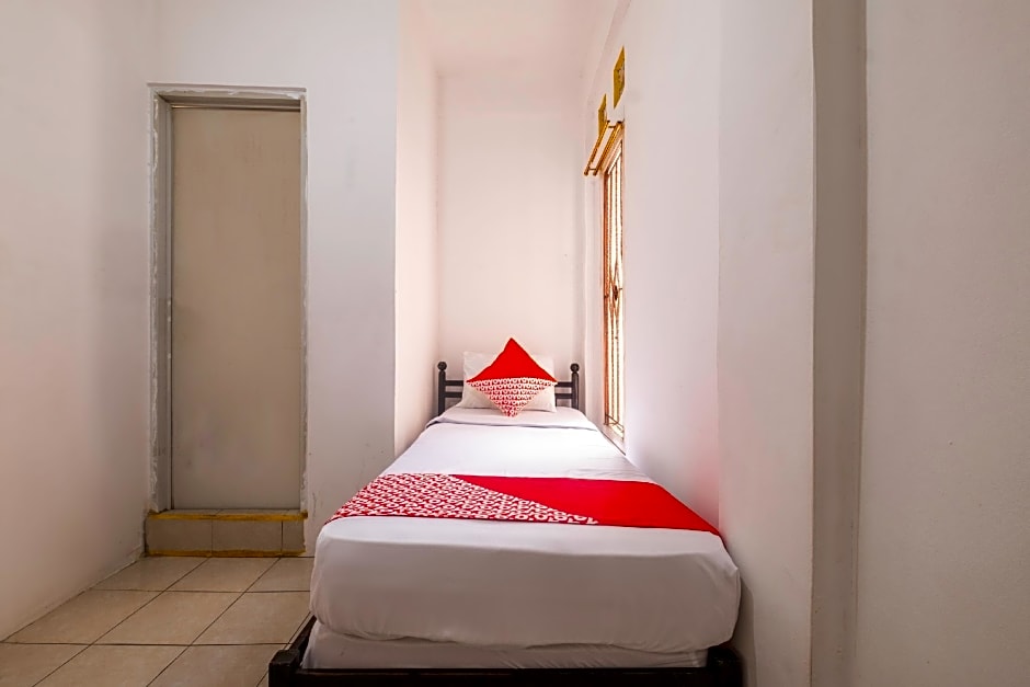 OYO 2562 Pondok Tajlibu Syifa Syariah