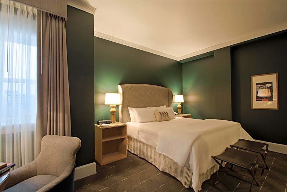 Sentinel Hotel