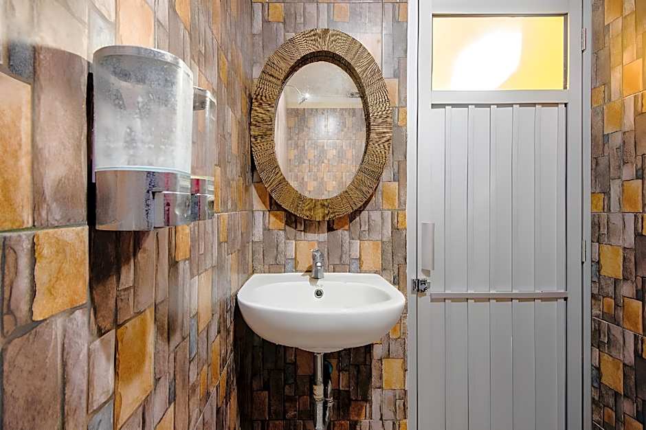 Hotel O Opak Village Bed & Breakfast