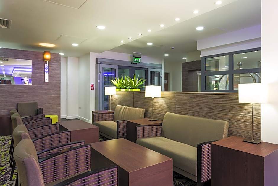 Holiday Inn Express Harlow By IHG