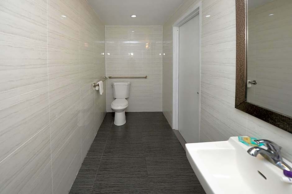 Americas Best Value Inn Central Valley