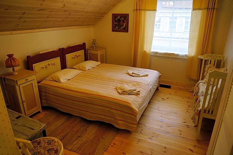Photo 1 of 7 of Double Room