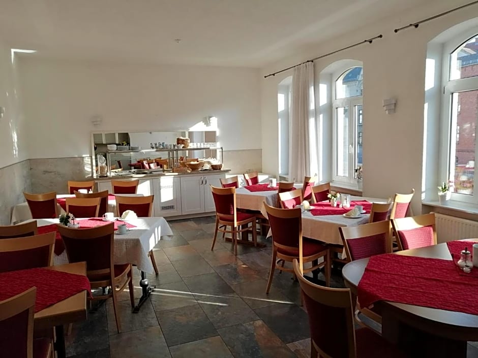 Hotel garni " Am Domplatz"