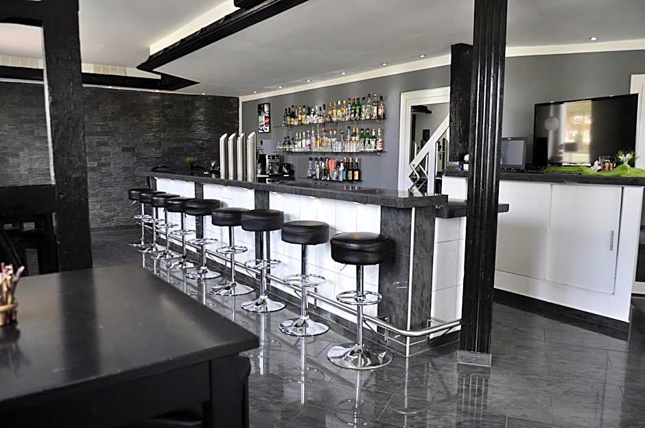 Hotel Rühen, 24 Stunden Check in, Küche, kostenfreie Parkplätze