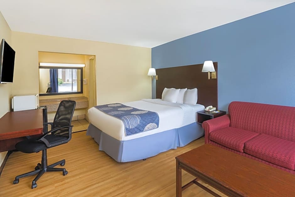 Days Inn by Wyndham Statesville
