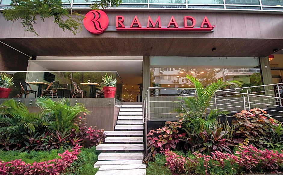 Ramada Panama Centro via Argentina