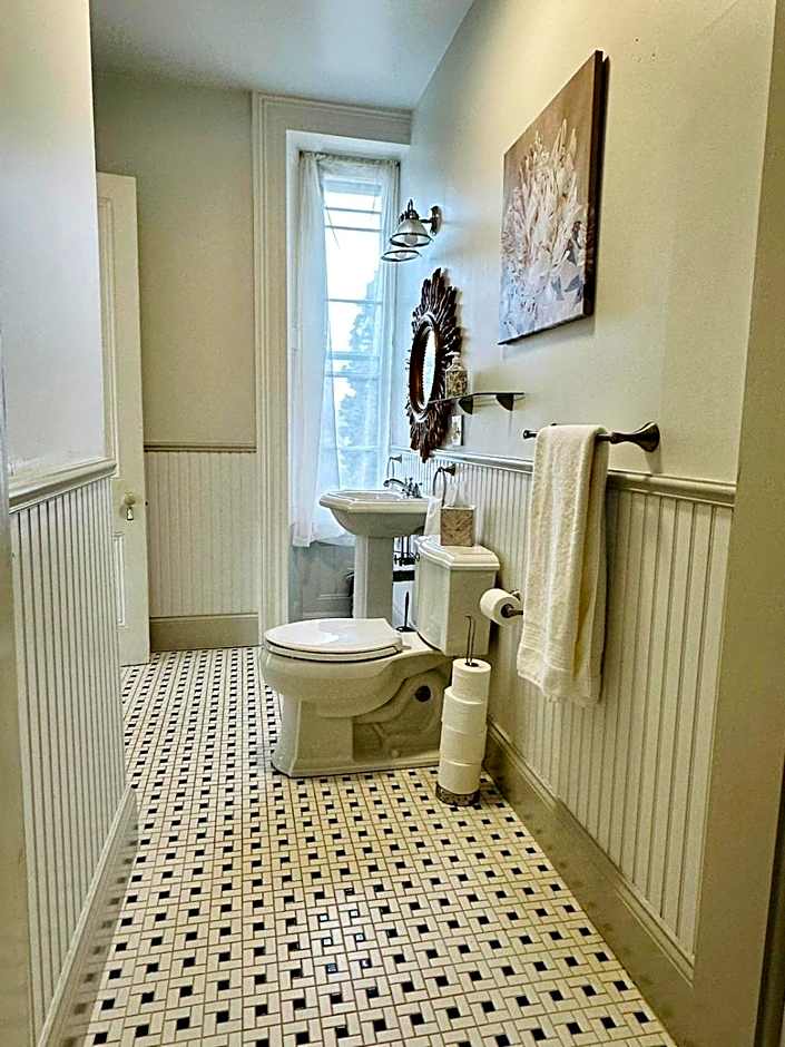 The Hamilton Hoppin House