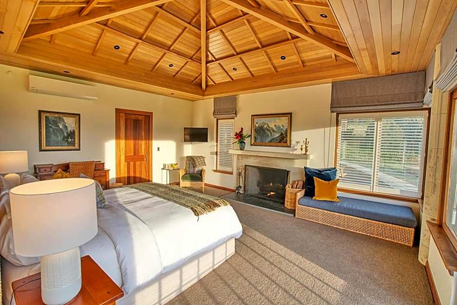 Cabot Lodge - Fiordland National Park