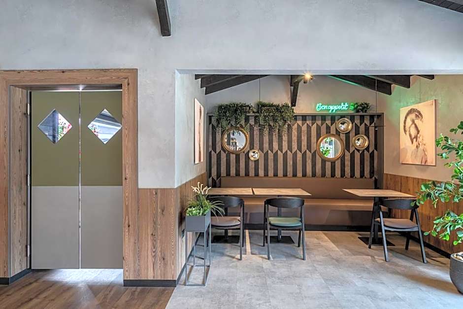 Hotel Carol - Vatra Dornei