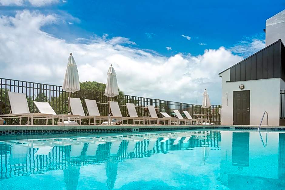 Waterside Suites and Marina