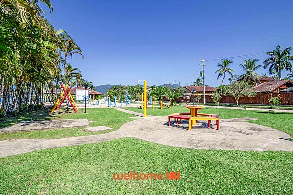 Casa em Ubatuba com área gourmet e acesso a rio