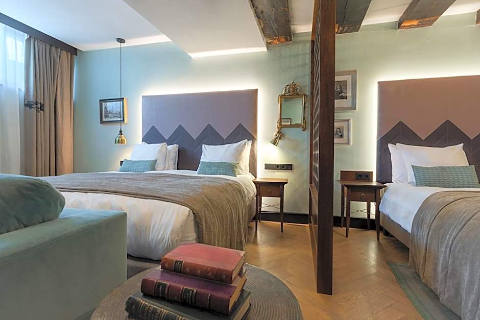 The Hendrick's Hotel