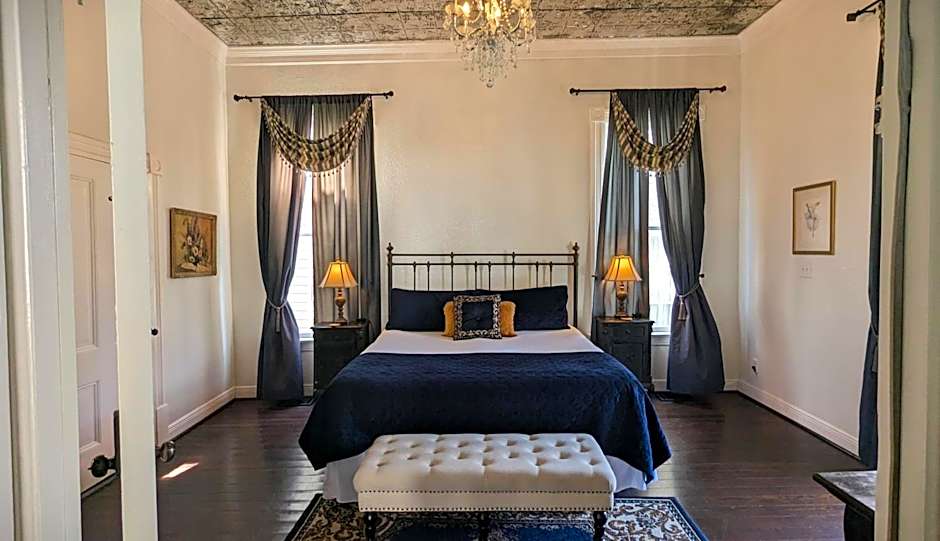 The 1890 Freeman House