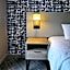 Pittsburgh Airport Inn and Suites