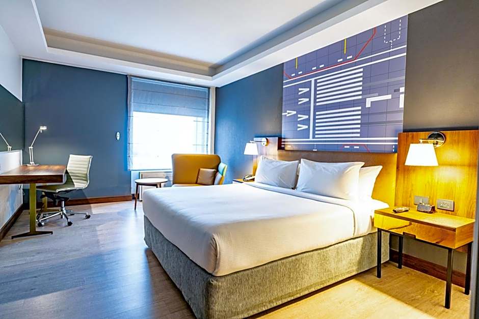 Courtyard by Marriott Santiago Airport