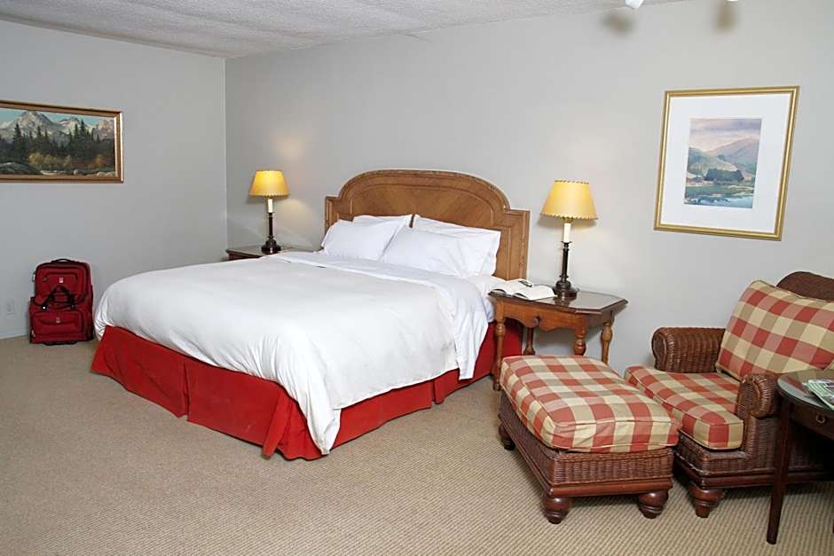 The Lodge at Riverside