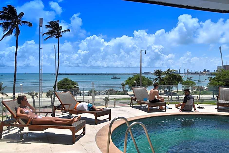 Seaflats Iracema Residence