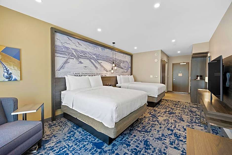 Best Western Plus Marquette Hotel & Suites