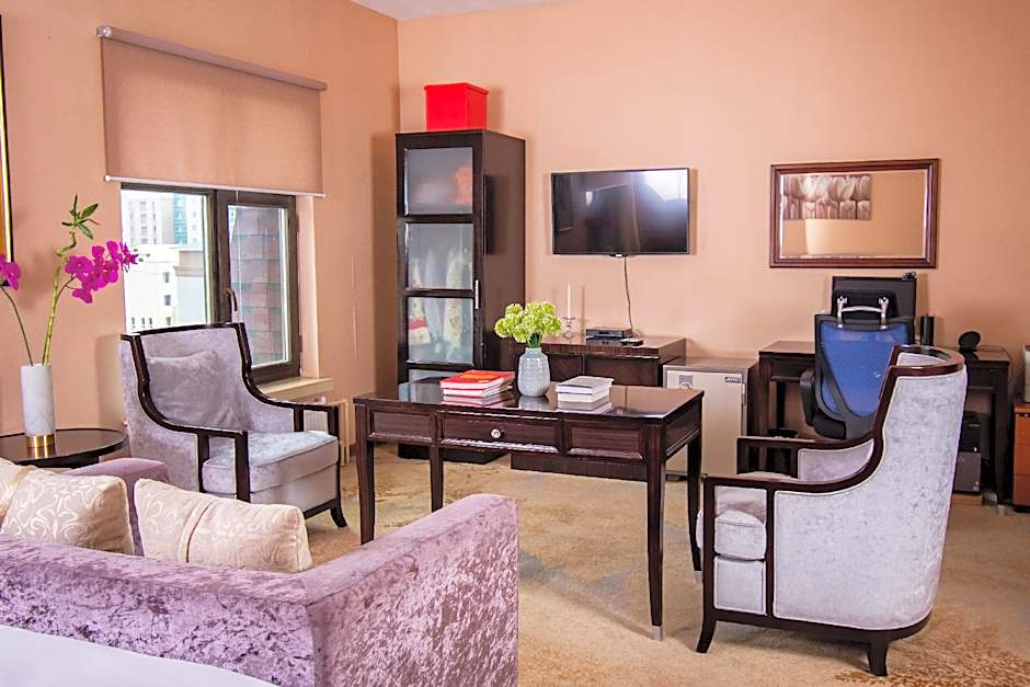 Mika Hotel
