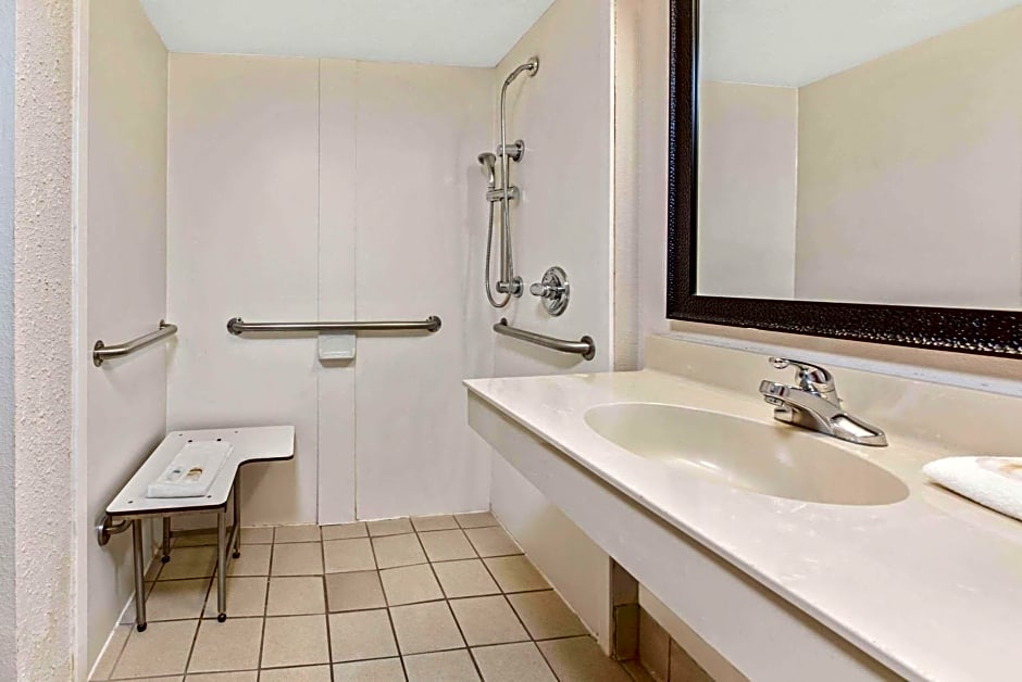 La Quinta Inn by Wyndham Miami Airport North